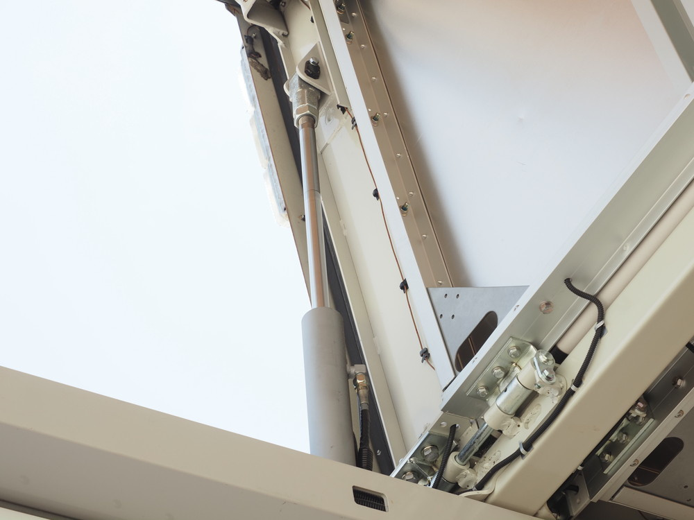 いすゞ フォワード ウイング車 中型 2RG-FRR90T2 年式 R1[写真14]