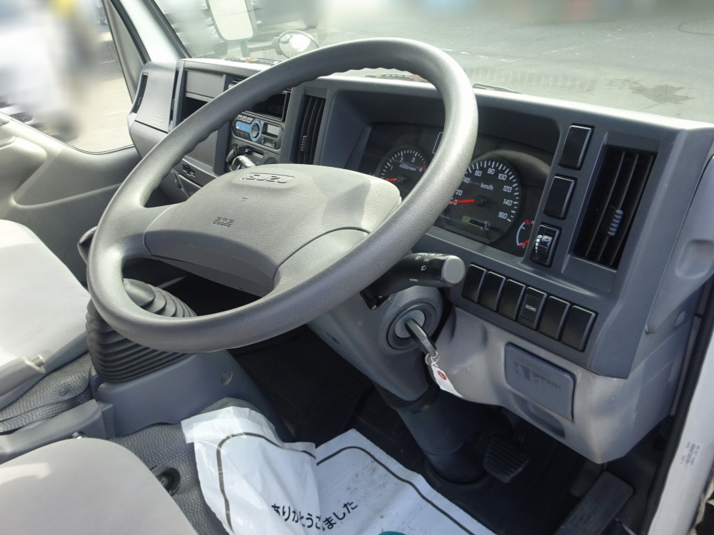 いすゞ エルフ Wキャブ 小型 TRG-NHS85A 年式 H27[写真19]