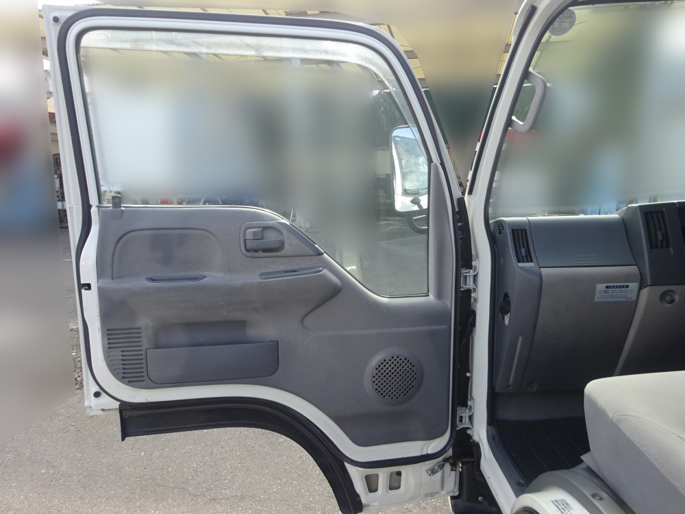 いすゞ エルフ Wキャブ 小型 TRG-NHS85A 年式 H27[写真29]