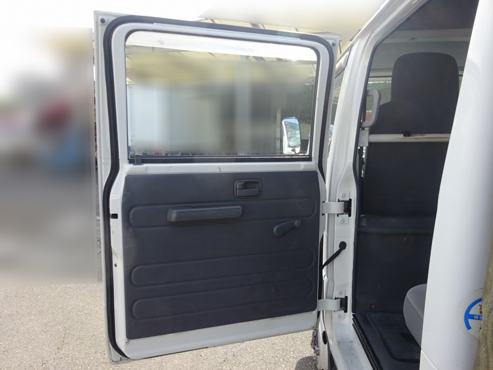 いすゞ エルフ Wキャブ 小型 TRG-NHS85A 年式 H27[写真30]