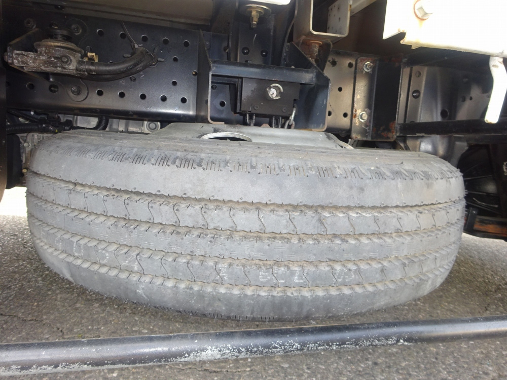 いすゞ エルフ Wキャブ 小型 TRG-NHS85A 年式 H27[写真32]