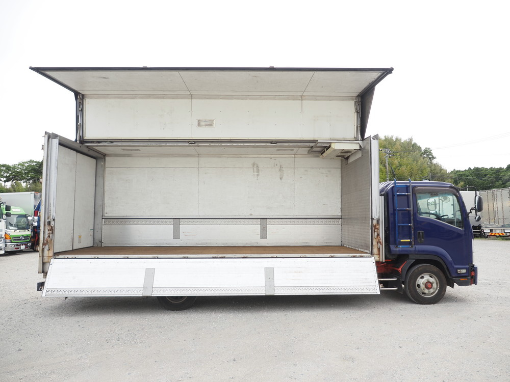 いすゞ フォワード 冷凍ウイング 中型 TKG-FRR90S2 年式 H29[写真07]