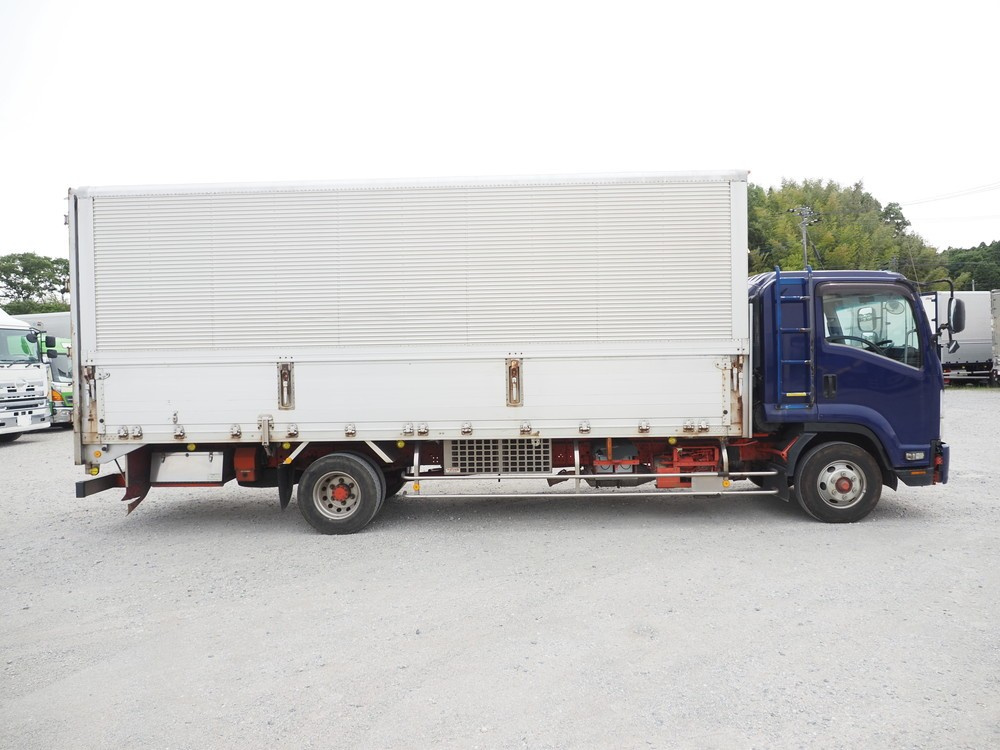 いすゞ フォワード 冷凍ウイング 中型 TKG-FRR90S2 年式 H29[写真06]