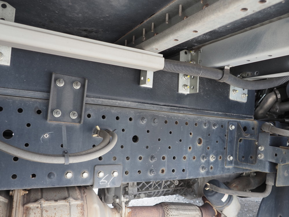 いすゞ エルフ ウイング車 小型 TRG-NPR85AN 年式 H29[写真40]