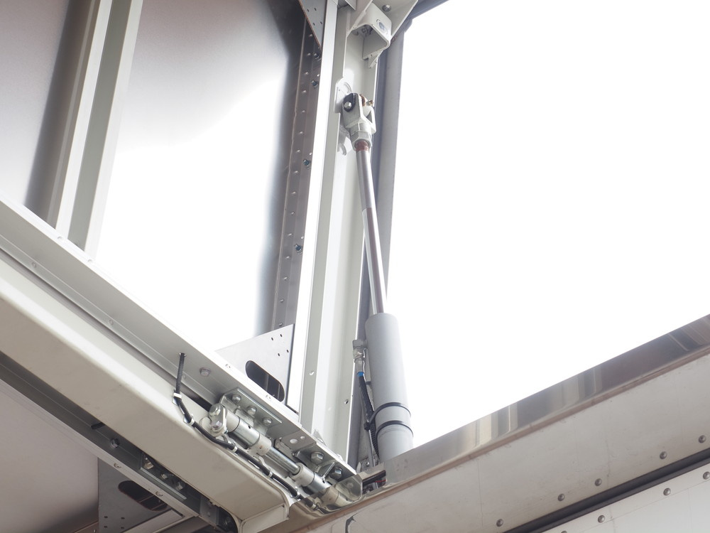 日野 プロフィア ウイング車 大型 2DG-FW1AHG 年式 R2[写真21]