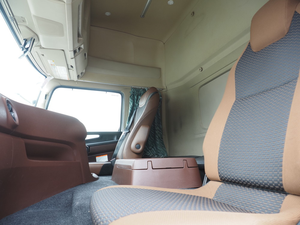 日野 プロフィア ウイング車 大型 2DG-FW1AHG 年式 R2[写真42]