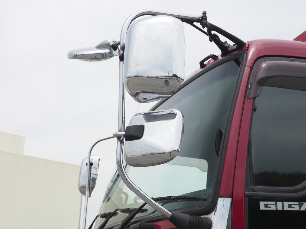 いすゞ ギガ 冷凍ウイング 大型 QKG-CYL77A 年式 H24[写真10]