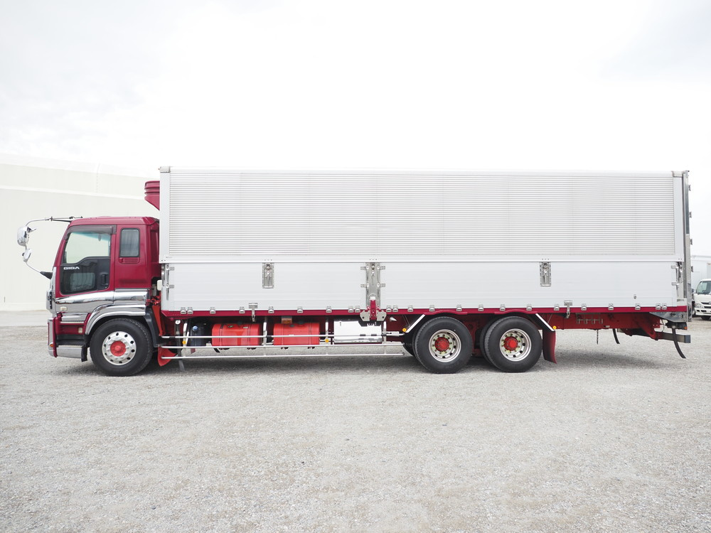 いすゞ ギガ 冷凍ウイング 大型 QKG-CYL77A 年式 H24[写真17]