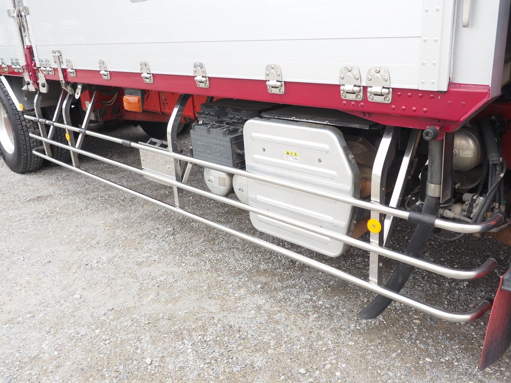 いすゞ ギガ 冷凍ウイング 大型 QKG-CYL77A 年式 H24[写真13]