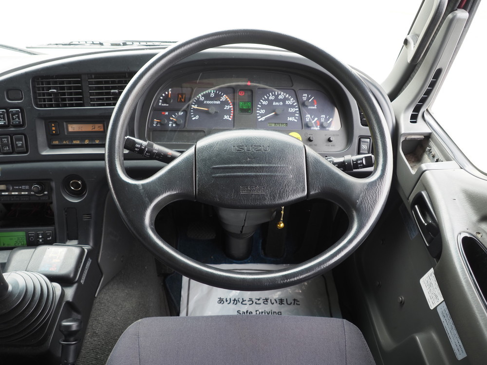 いすゞ ギガ 冷凍ウイング 大型 QKG-CYL77A 年式 H24[写真32]