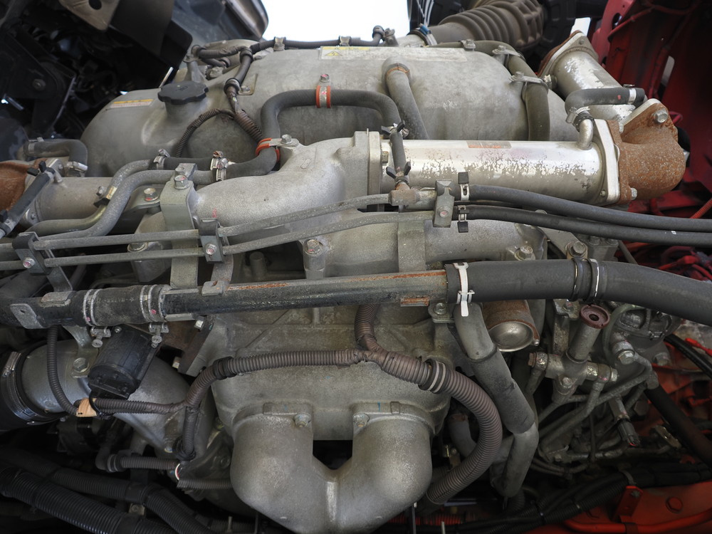 いすゞ ギガ 冷凍ウイング 大型 QKG-CYL77A 年式 H24[写真48]