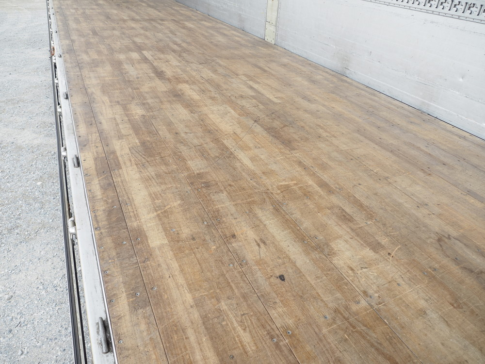 いすゞ ギガ ウイング車 大型 QKG-CYJ77A 年式 H27[写真17]