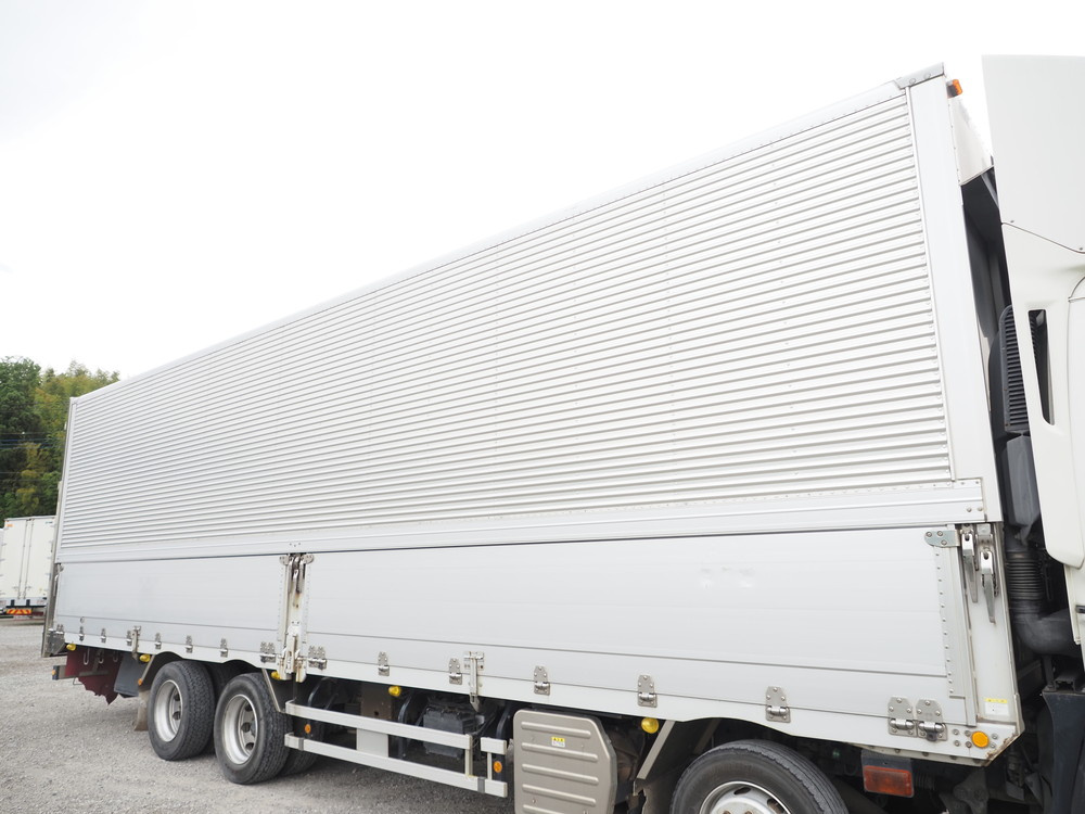 いすゞ ギガ ウイング車 大型 QKG-CYJ77A 年式 H27[写真06]