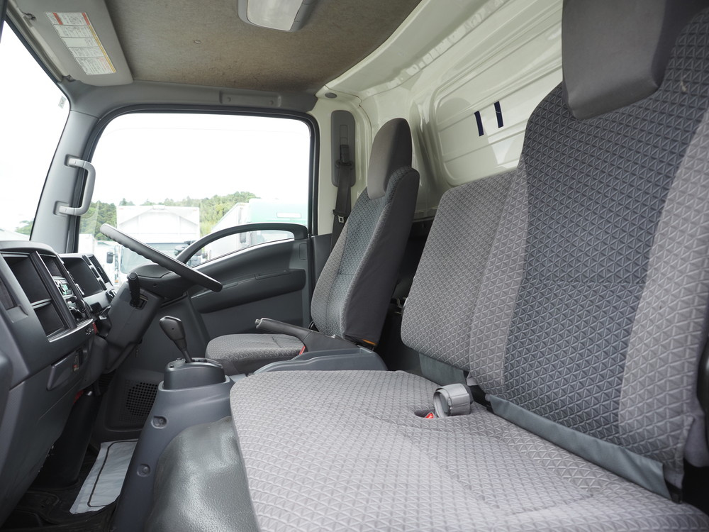 いすゞ エルフ バン車 小型 TPG-NPR85AN 年式 R1[写真24]