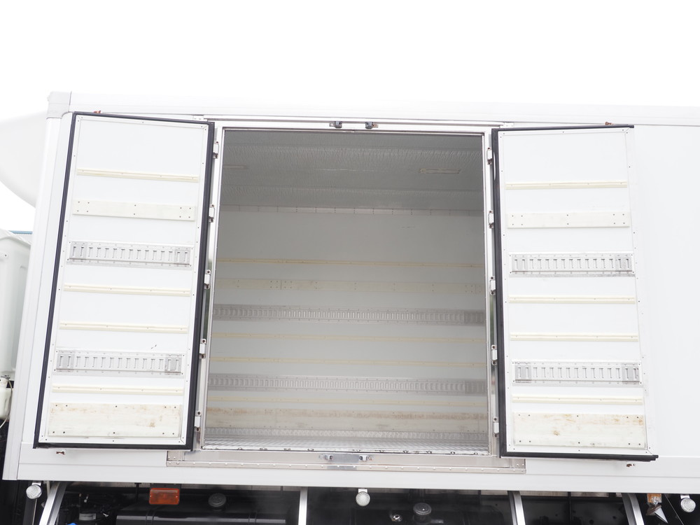 いすゞ ギガ 冷凍バン 大型 QKG-CYL77A 年式 H25[写真14]