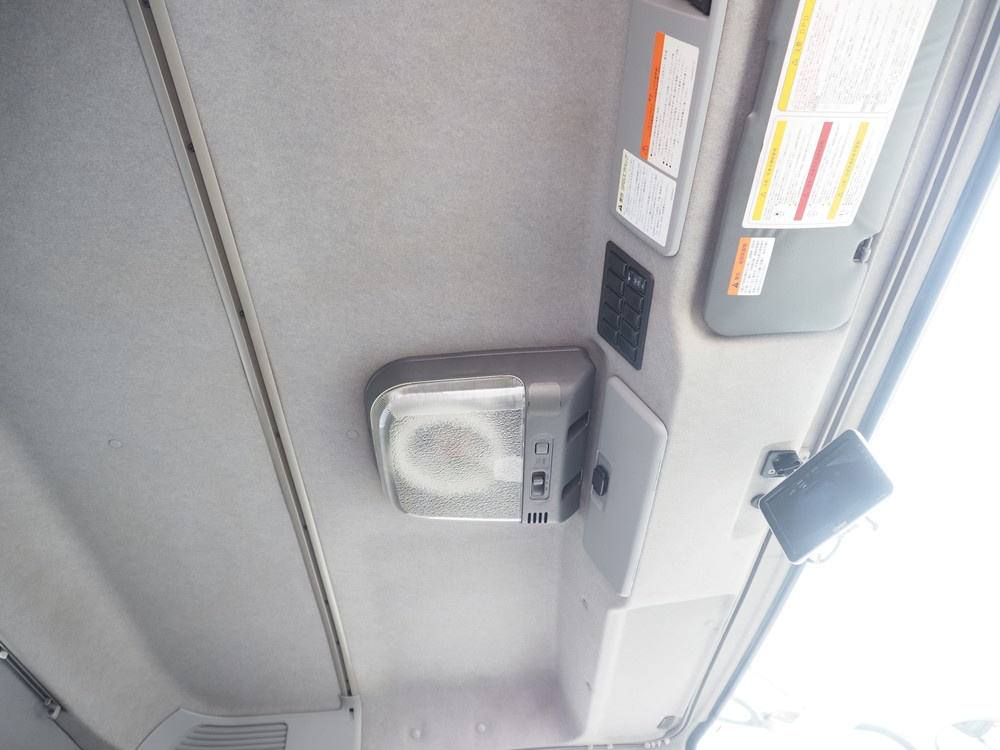 いすゞ ギガ 冷凍バン 大型 QKG-CYL77A 年式 H25[写真35]