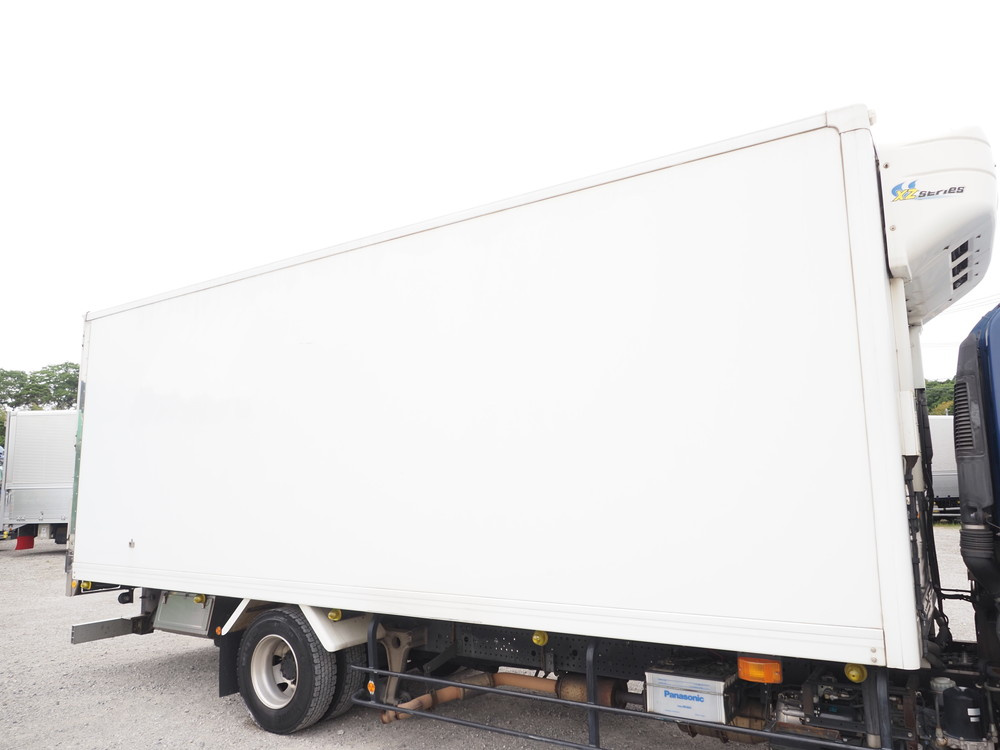いすゞ フォワード 冷凍バン 中型 SKG-FRR90T2 年式 H24[写真09]