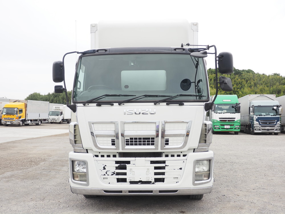 いすゞ ギガ 冷凍バン 大型 QKG-CYL77A 年式 H25[写真03]