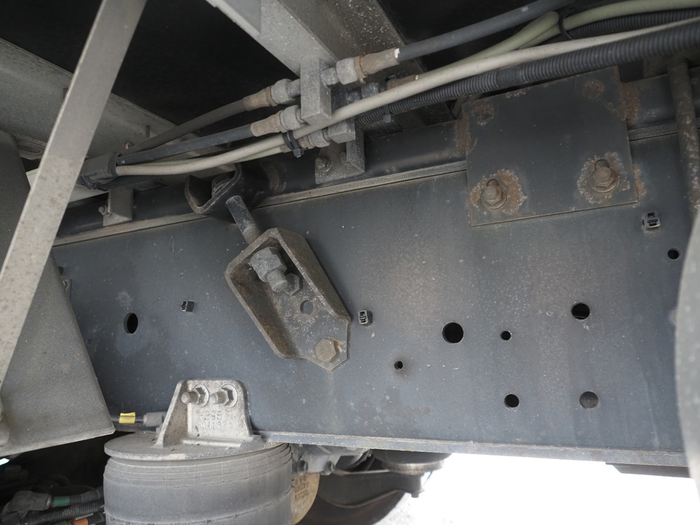 いすゞ ギガ ウイング車 大型 QKG-CYJ77A 年式 H28[写真38]