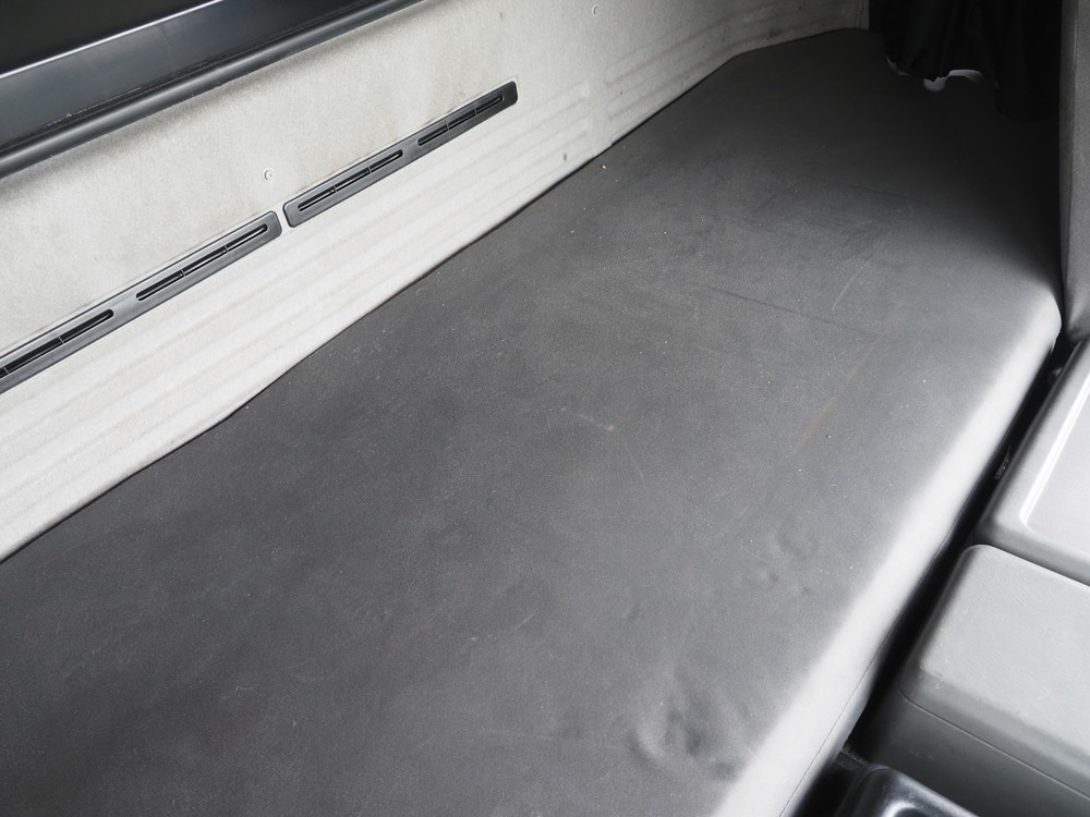 いすゞ ギガ ウイング車 大型 QKG-CYJ77A 年式 H28[写真32]