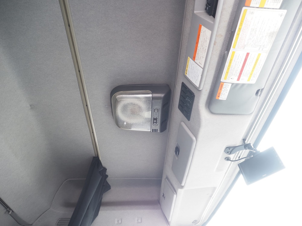 いすゞ ギガ ウイング車 大型 QKG-CYJ77A 年式 H28[写真33]