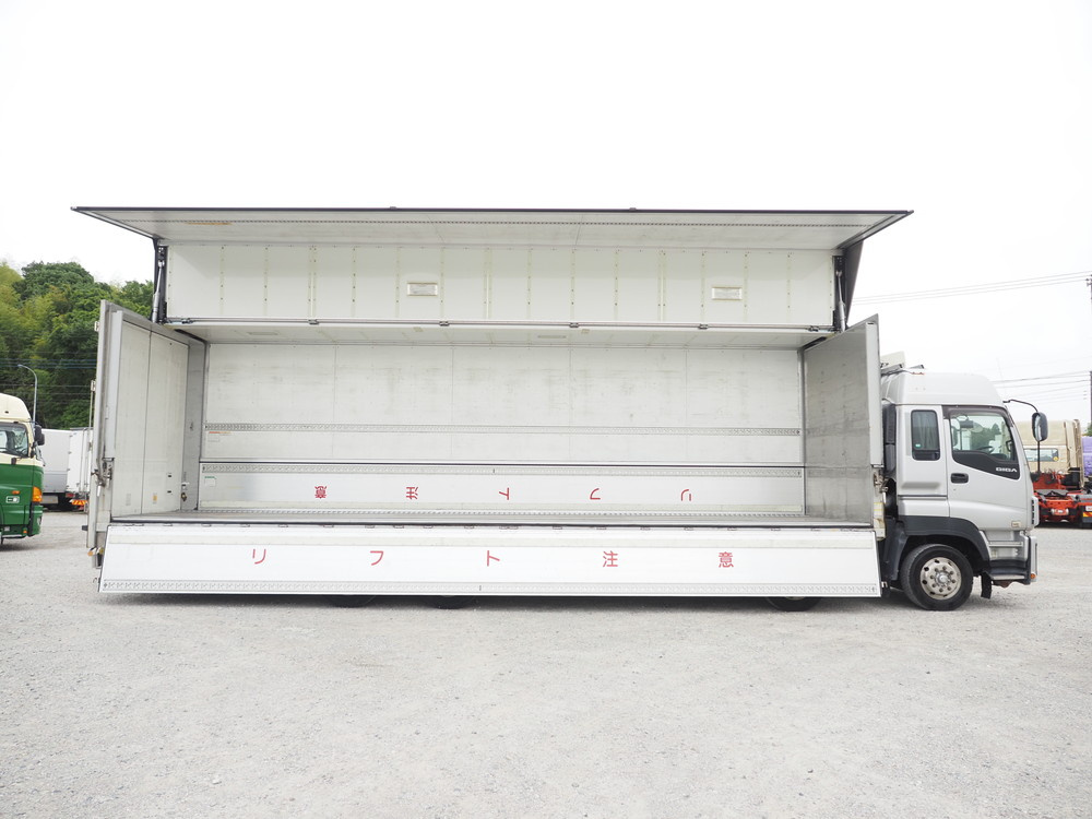 いすゞ ギガ ウイング車 大型 QKG-CYJ77A 年式 H28[写真08]