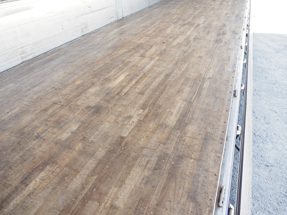 いすゞ ギガ ウイング車 大型 QKG-CYJ77A 年式 H26[写真30]