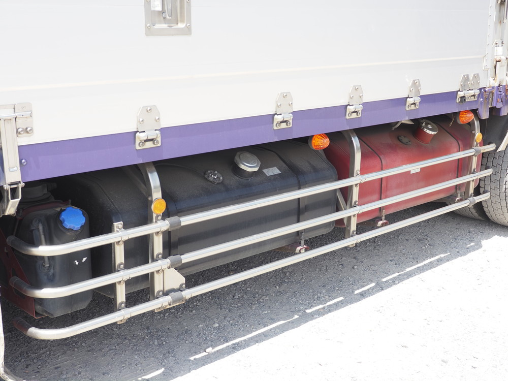 いすゞ ギガ ウイング車 大型 QKG-CYJ77A 年式 H26[写真22]