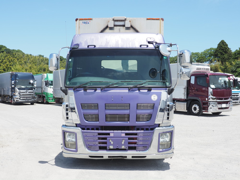 いすゞ ギガ ウイング車 大型 QKG-CYJ77A 年式 H26[写真04]