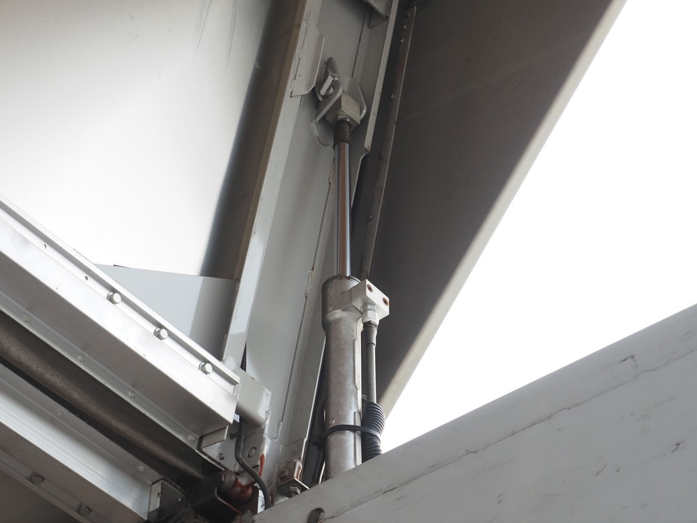 いすゞ エルフ ウイング車 小型 PKG-NPR75N 年式 H23[写真06]