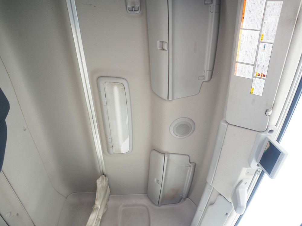 日野 グランドプロフィア トラクタ 大型 QPG-SH1EDDG 年式 H26[写真28]