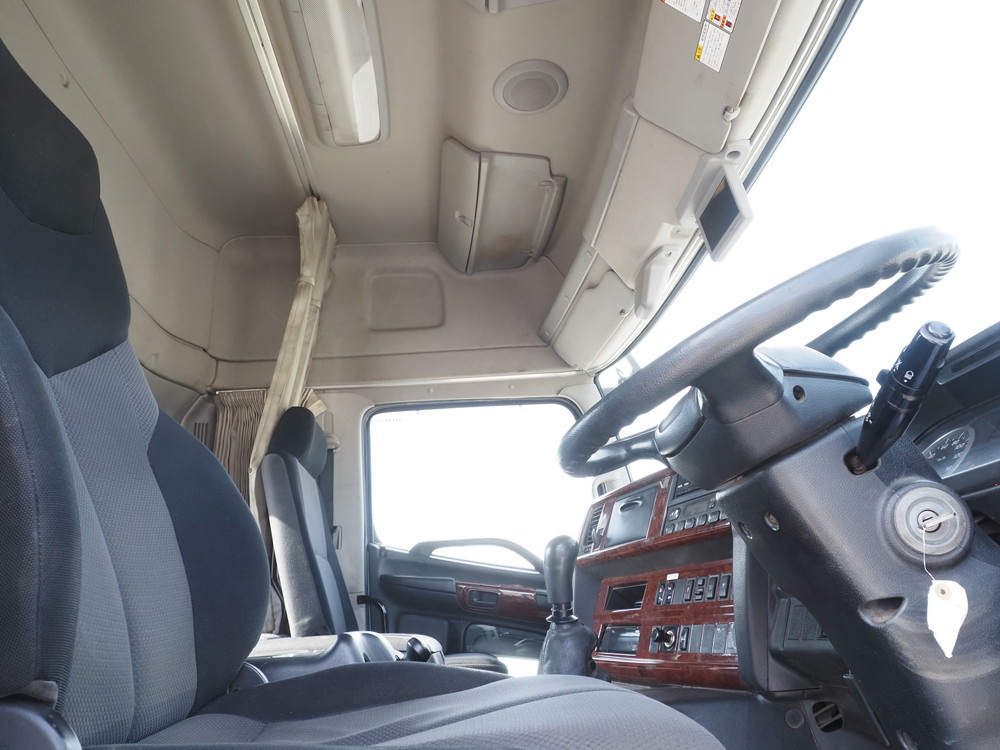 日野 グランドプロフィア トラクタ 大型 QPG-SH1EDDG 年式 H26[写真20]