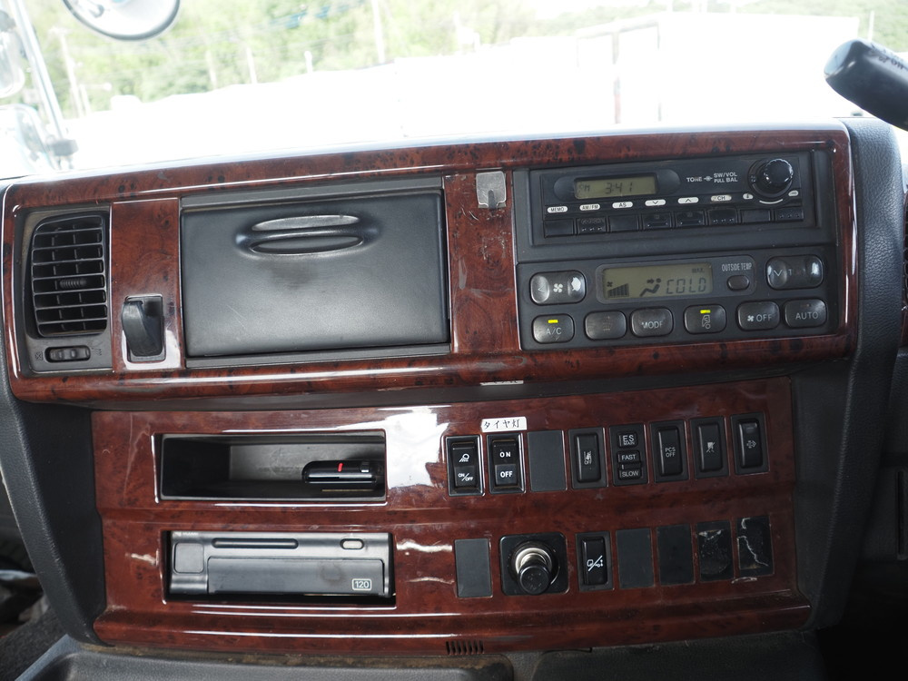 日野 グランドプロフィア トラクタ 大型 QPG-SH1EDDG 年式 H26[写真24]