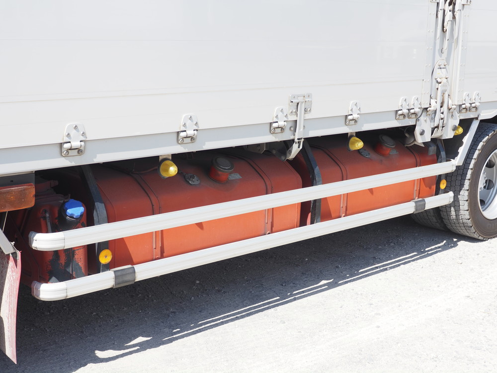 いすゞ ギガ ウイング車 大型 QKG-CYJ77A 年式 H26[写真15]