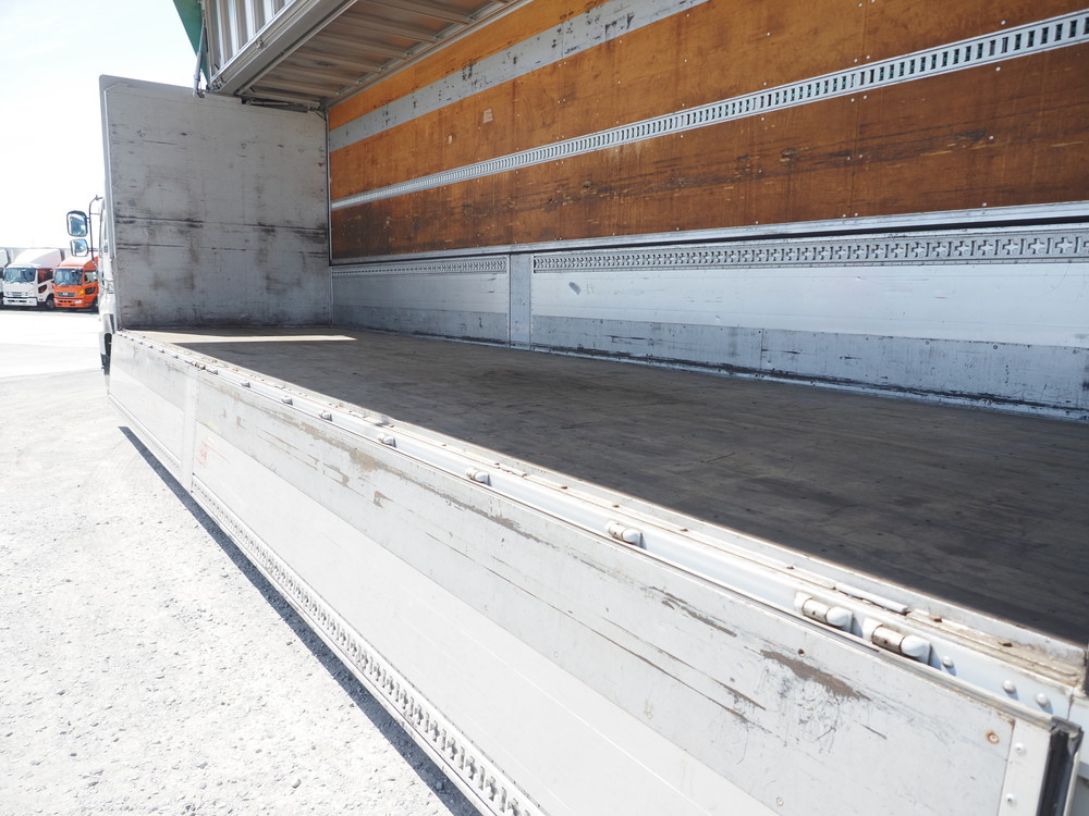 いすゞ ギガ ウイング車 大型 QKG-CYJ77A 年式 H26[写真19]