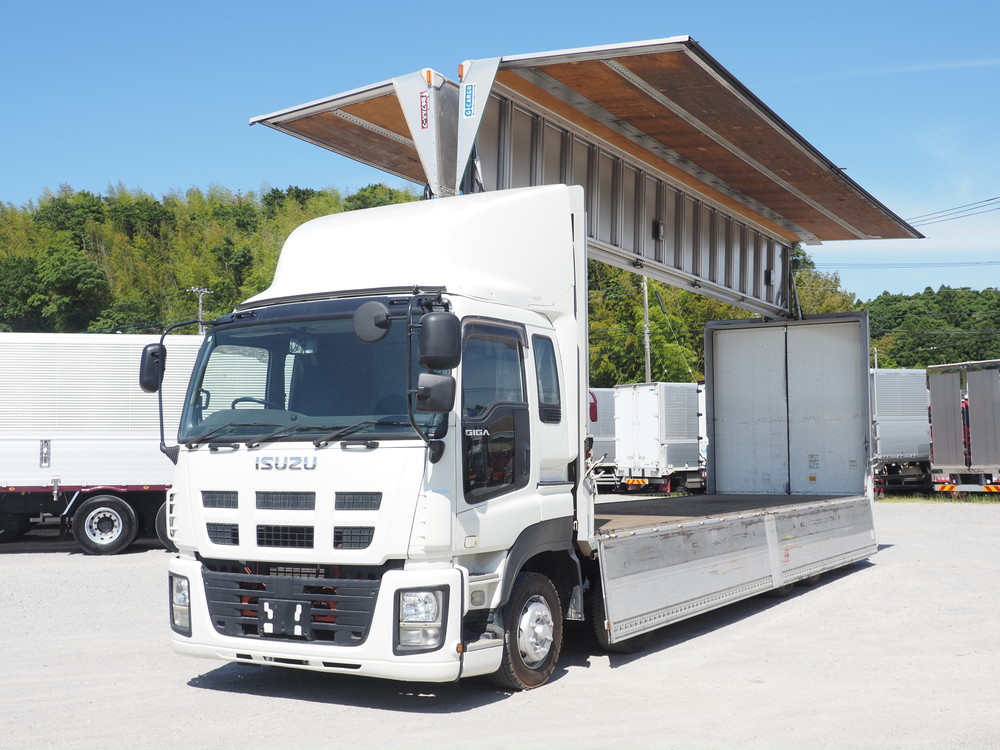いすゞ ギガ ウイング車 大型 QKG-CYJ77A 年式 H26[写真02]