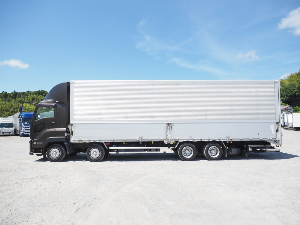 いすゞ ギガ ウイング車 大型 QPG-CYJ77B 年式 H28[写真10]