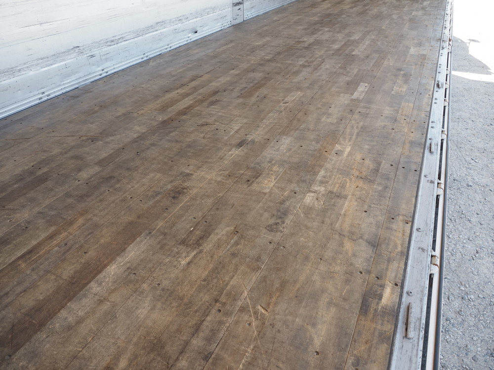 いすゞ ギガ ウイング車 大型 QPG-CYJ77B 年式 H28[写真20]