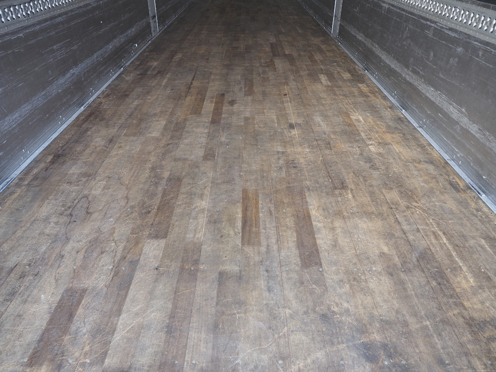 いすゞ ギガ ウイング車 大型 QPG-CYJ77B 年式 H28[写真23]