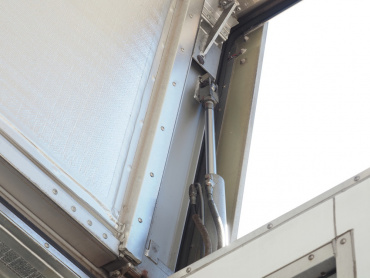 日野 レンジャープロ 冷凍ウイング 中増t TKG-GD7JLAA 年式 H25[写真12]