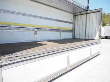 日野 レンジャープロ 冷凍ウイング 中増t TKG-GD7JLAA 年式 H25[写真21]