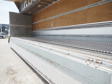 いすゞ ギガ ウイング車 大型 LKG-CYJ77AA 年式 H23 [写真17]