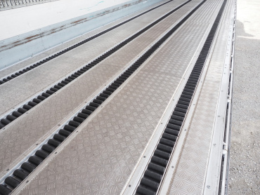 いすゞ ギガ ウイング車 大型 LKG-CYJ77AA 年式 H23 [写真21]