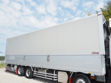 いすゞ ギガ ウイング車 大型 LKG-CYJ77AA 年式 H23 [写真07]