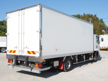 いすゞ フォワード 冷凍バン 中型 TKG-FRR90S2 年式 H30 [写真04]