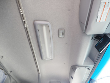 いすゞ フォワード 冷凍バン 中型 TKG-FRR90S2 年式 H30 [写真28]