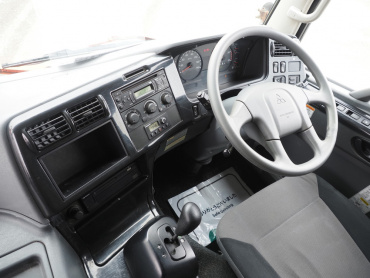 三菱ふそう スーパーグレート トラクタ 大型 QPG-FP64VDR 年式 H28 [写真18]