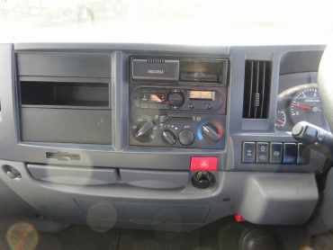 いすゞ エルフ Wキャブ 小型 TRG-NHS85A 年式 H27 [写真24]