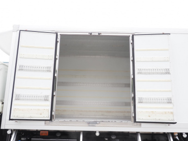 いすゞ ギガ 冷凍バン 大型 QKG-CYL77A 年式 H25 [写真14]