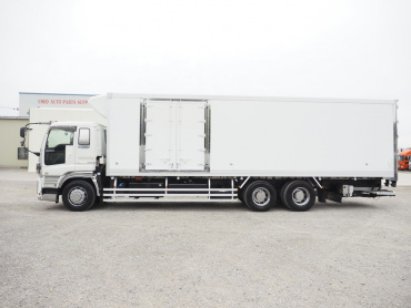 いすゞ ギガ 冷凍バン 大型 QKG-CYL77A 年式 H25 [写真09]